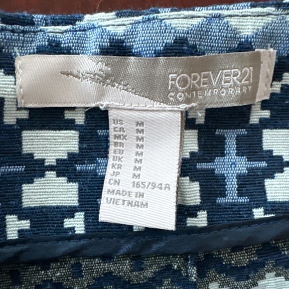 Forever 21 Short Shorts - Picture 2 of 4